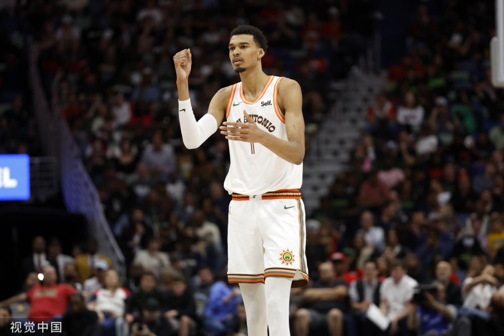 停赛6场并 停赛6场并